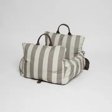 Staey Car Seat Lara – 3in1 Hundesæde, Seng & Transporttaske i Striped Design